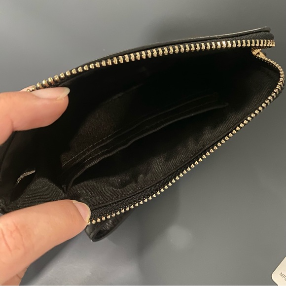 BNIB Coach Signature Canvas Corner Zip Around Wristlet Wallet - Picture 5 of 7